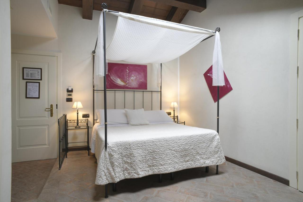 Relais Bella Rosina Pool & Spa La Cassa المظهر الخارجي الصورة