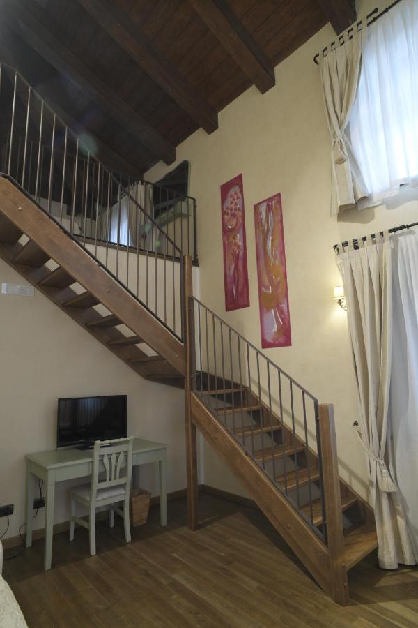 Relais Bella Rosina Pool & Spa La Cassa المظهر الخارجي الصورة