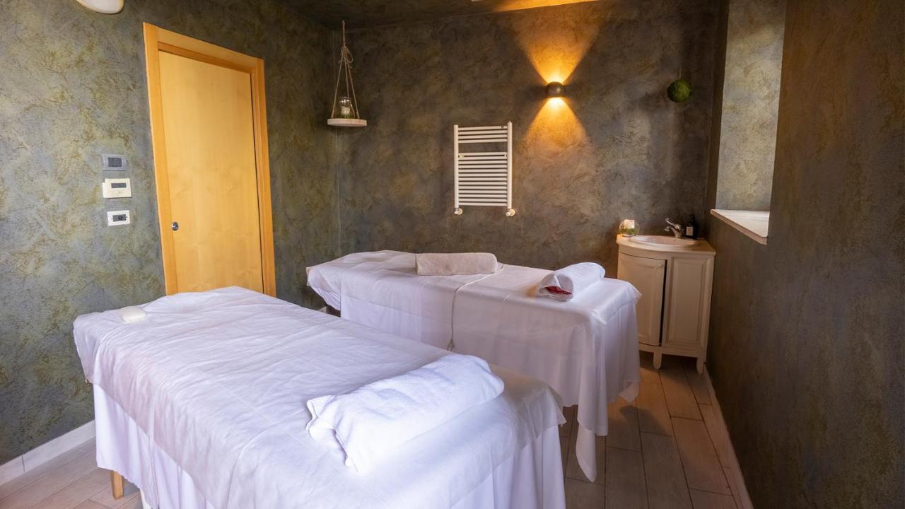 Relais Bella Rosina Pool & Spa La Cassa المظهر الخارجي الصورة