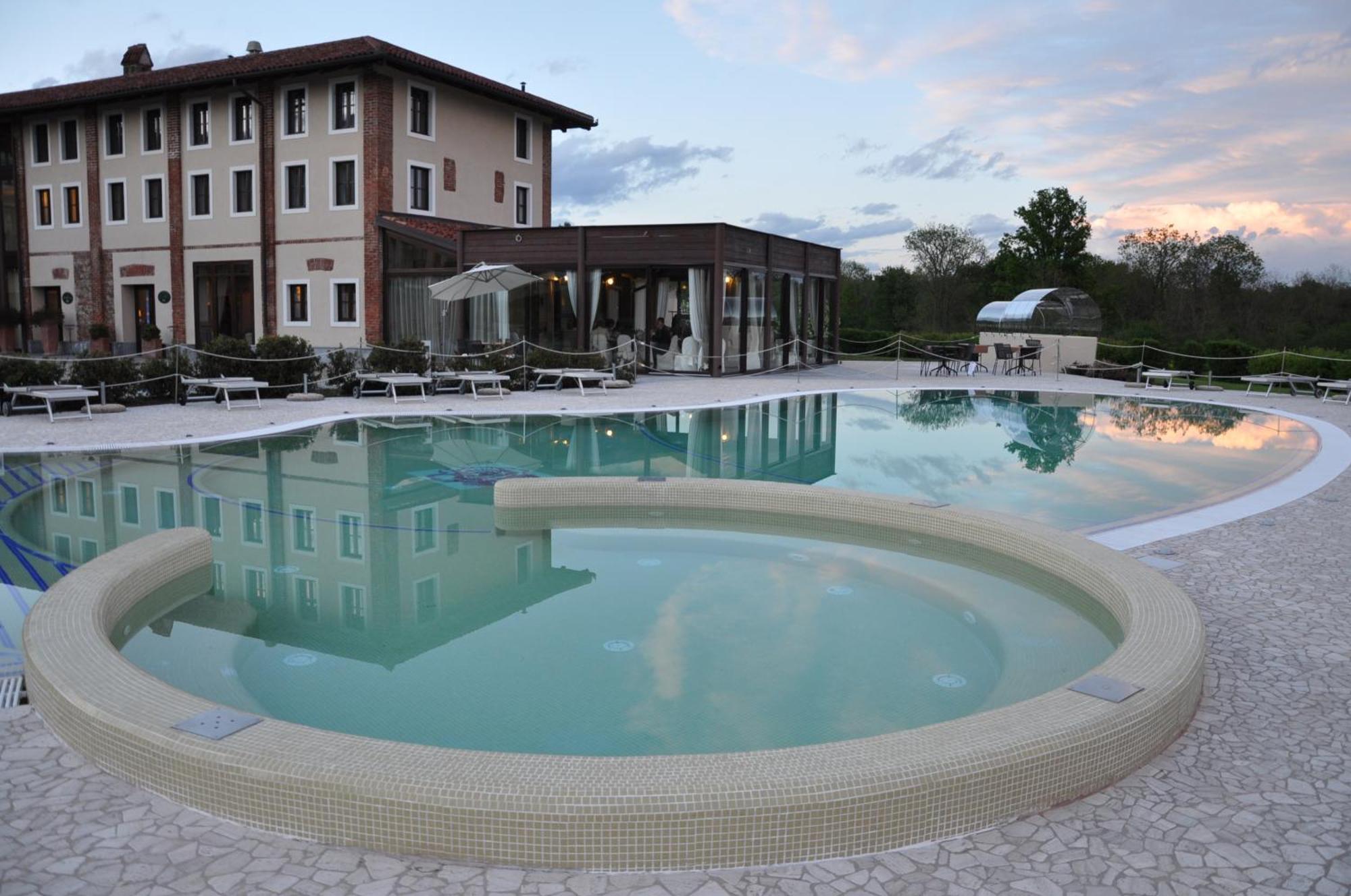 Relais Bella Rosina Pool & Spa La Cassa المظهر الخارجي الصورة