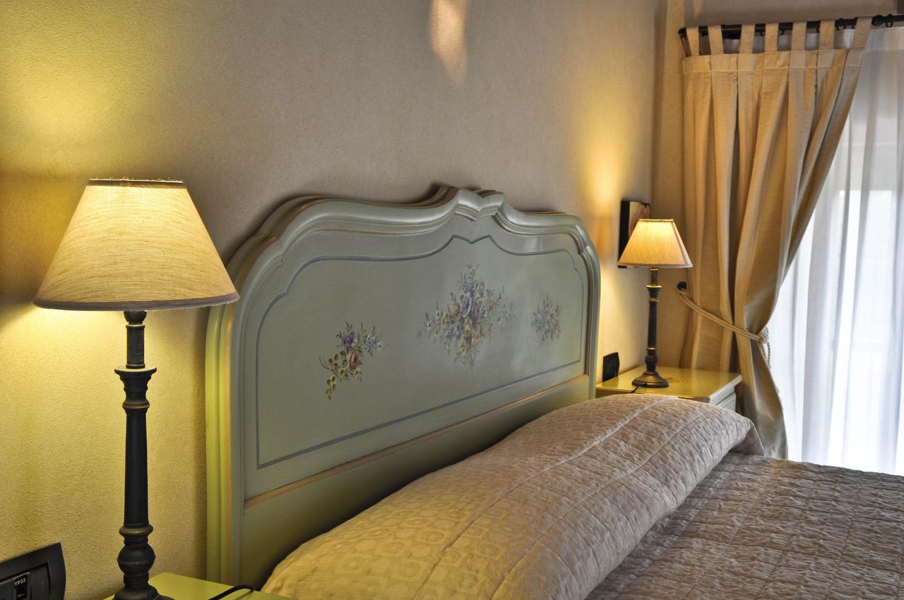 Relais Bella Rosina Pool & Spa La Cassa الغرفة الصورة